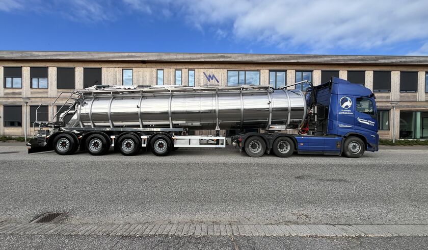 Lappalainen Liikenne Oy 40.000 liter gylletank-semitrailer